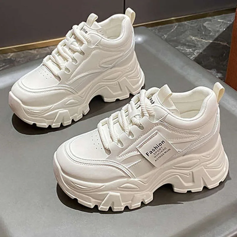 Nuove Sneakers con Piattaforma - Sewing Cotton recensione e prezzo