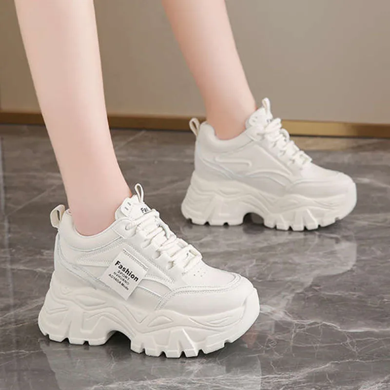 Nuove Sneakers con Piattaforma - Sewing Cotton recensione e prezzo