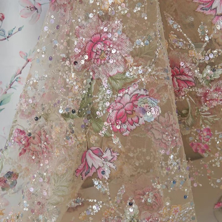 Tessuto in Pizzo di Lusso con  - Textile For Sewing recensione e prezzo