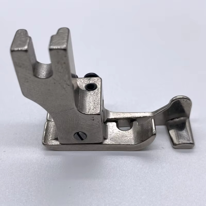 Piedino pressore 810 per cappe - Sewing Tt recensione e prezzo
